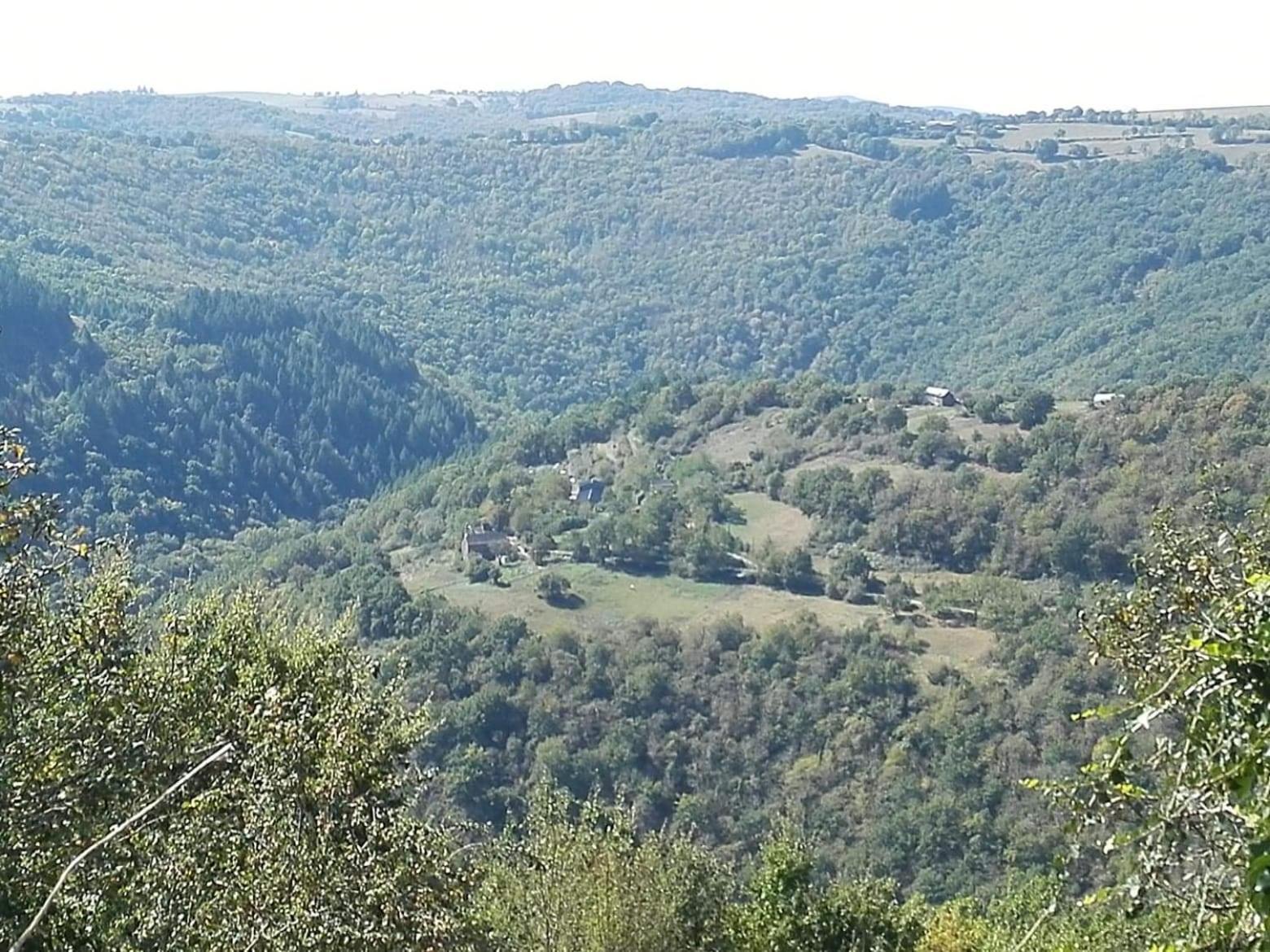 Louradou-Sur-Ciel Bed & Breakfast Jouqueviel Exterior photo
